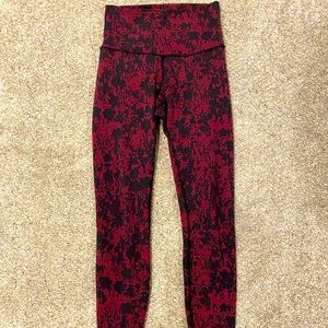 Lululemon Size 6 high waisted, wunderunder legging